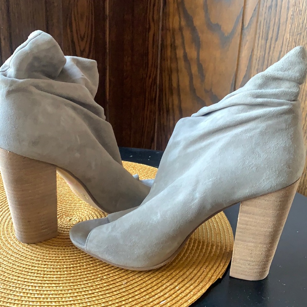 Sexy chic booties
